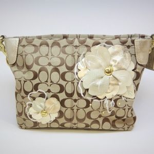 F16879: COACH Bleeker Floral Carly Hobo Handbag